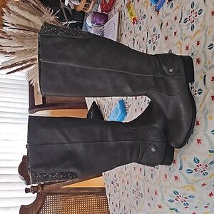 Life stride ridding boots in charcoal gray with plaid accent in back w7